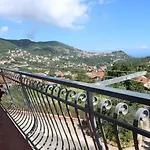 別荘 Il Balcone Delle Dee アジェーロラ