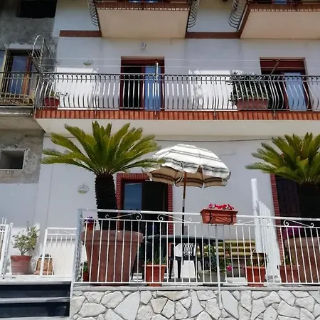 Il Balcone Delle Dee 아제롤라